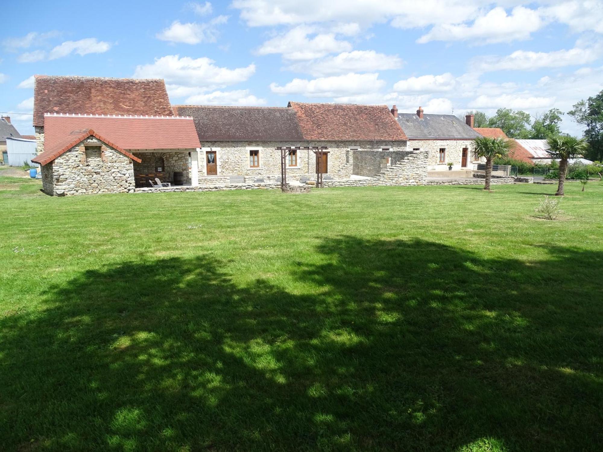 Gite " L'Albizia" Prissac Exterior foto